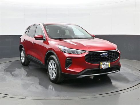 Used 2023 Ford Escape Active w/ Tech Pack #2 image 3