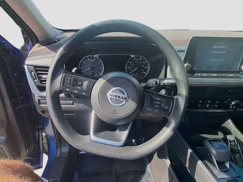 Used 2021 Nissan Rogue S FWD image 10