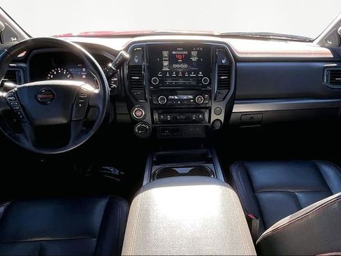 Used 2021 Nissan Titan PRO-4X w/ Pro-4x Convenience Package image 7