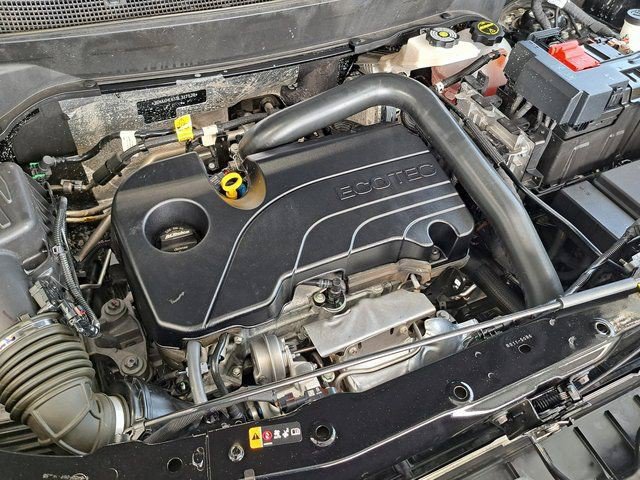 Used 2025 Chevrolet Equinox LT FWD image 30