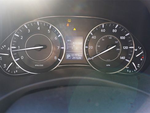 Used 2019 Nissan Armada Platinum image 6