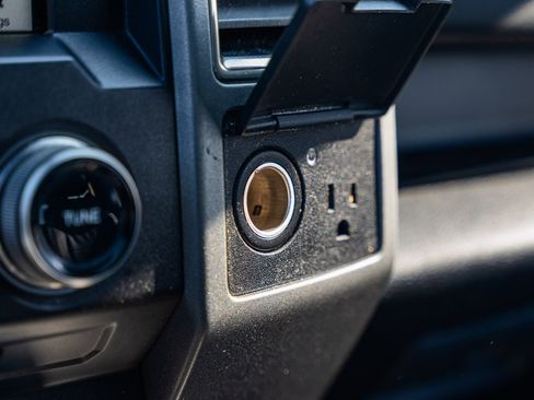 Used 2017 Ford F150 Raptor w/ Equipment Group 802A Luxury image 29