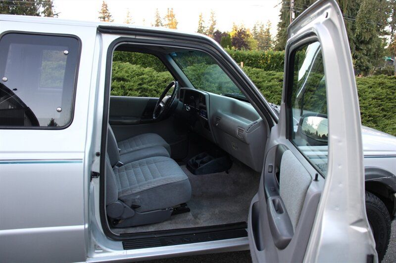 Used 1994 Ford Ranger XLT AWD/4WD image 13