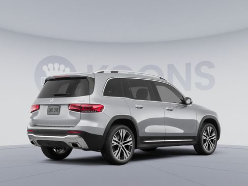 Used 2022 Mercedes-Benz GLB 250 4MATIC image 4