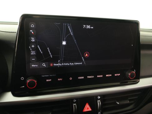 Used 2024 Kia Forte GT-Line w/ GT-Line Premium Package FWD image 7