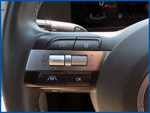 Used 2024 Hyundai Kona SEL AWD/4WD image 16
