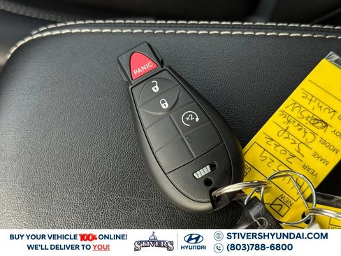 Used 2022 Jeep Cherokee Latitude w/ Sun & Sound Group AWD/4WD image 37