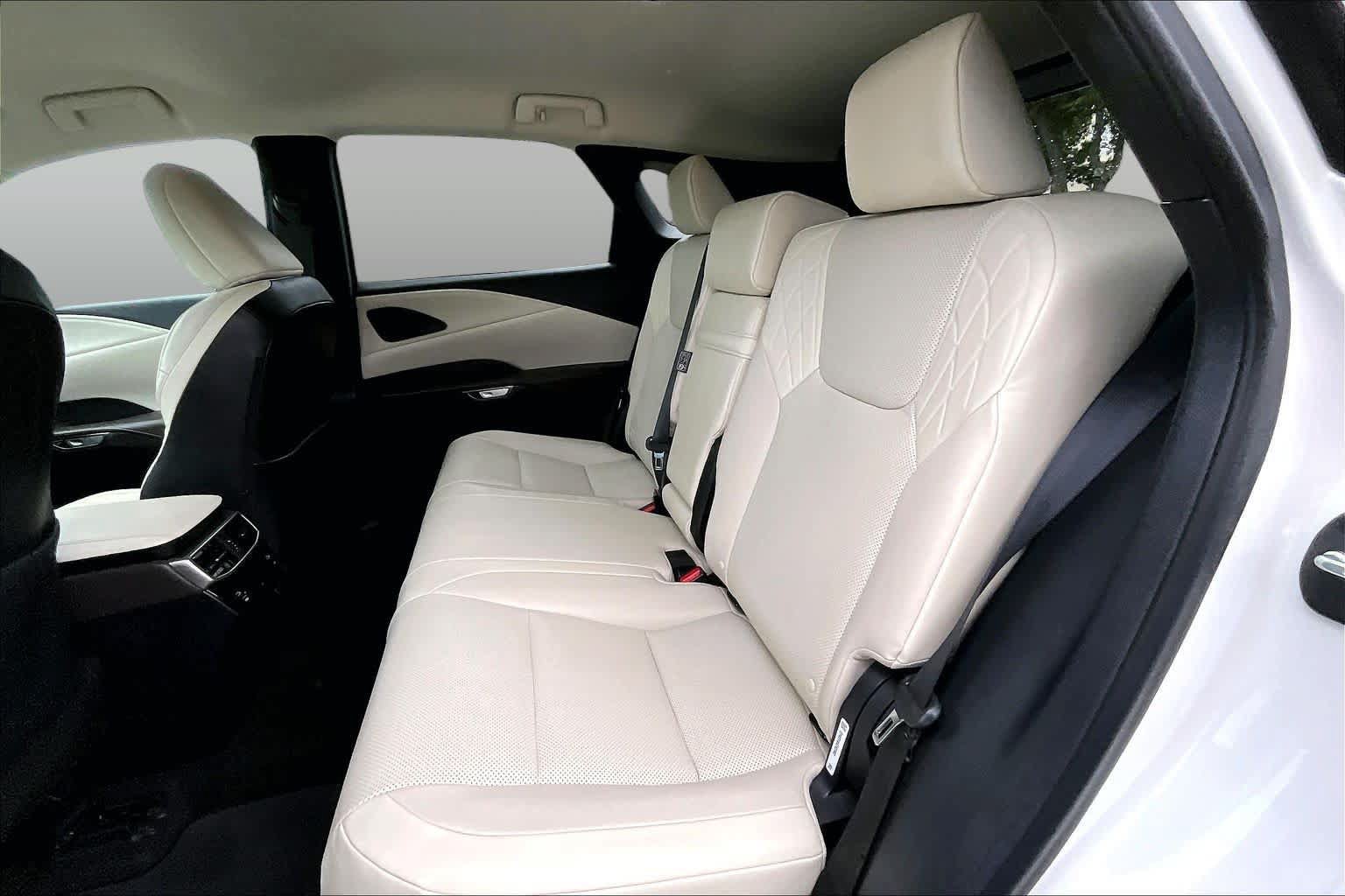 Used 2024 Lexus RX 350 FWD w/ Technology Package image 21