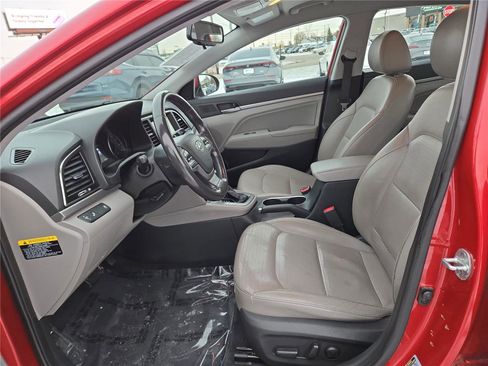 Used 2017 Hyundai Elantra Limited image 18