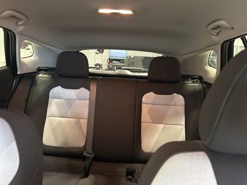 Used 2024 Chevrolet Trax LS w/ LS Convenience Package image 16