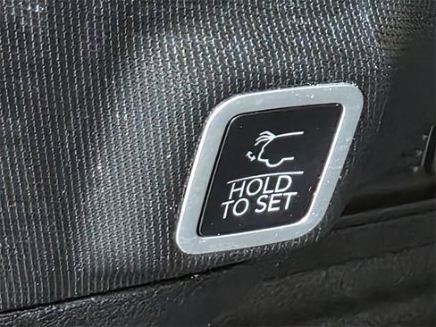 Used 2024 Jeep Grand Cherokee Limited 4xe w/ Trailer Tow Package image 15