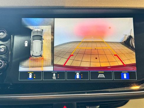 Used 2022 Buick Envision Avenir w/ Technology Package II image 8