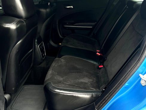 Used 2016 Dodge Charger R/T image 9