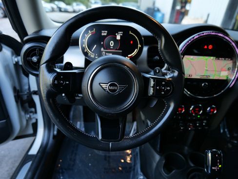 Used 2023 MINI Cooper S image 21