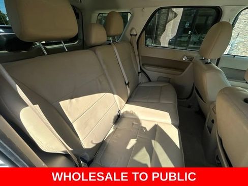 Used 2011 Ford Escape Limited w/ 302A Rapid Spec Order Code FWD image 28