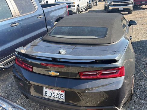 Used 2018 Chevrolet Camaro LT RWD image 4