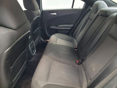 Used 2017 Dodge Charger SXT image 18
