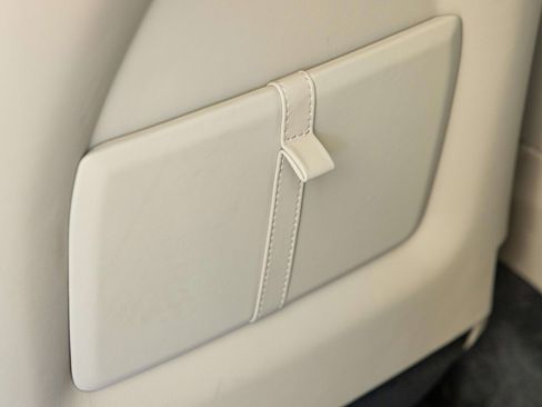 Used 2025 Aston Martin DBX 707 image 37