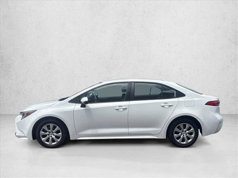 Used 2024 Toyota Corolla LE FWD image 8