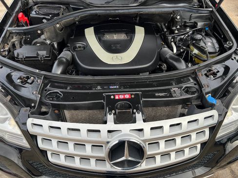 Used 2011 Mercedes-Benz ML 350 4MATIC w/ Premium 1 Pkg image 39