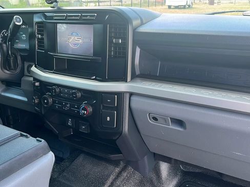 Used 2023 Ford F250 XL w/ XL Chrome Package RWD image 14