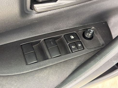 Used 2025 Toyota Corolla LE FWD image 15