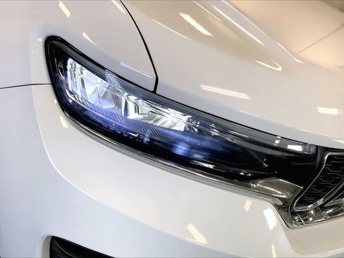 Used 2024 Jeep Grand Cherokee Laredo X w/ Trailer Tow Package image 27