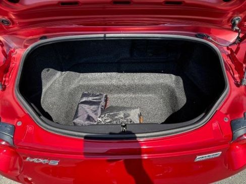 Used 2016 MAZDA MX-5 Miata Club RWD image 5