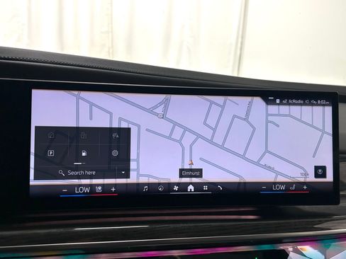 Used 2023 BMW 760i xDrive w/ Executive Package image 17