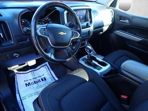 Used 2022 Chevrolet Colorado LT w/ Fleet Safety Package image 9