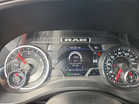 Used 2021 RAM 1500 Laramie AWD/4WD image 14