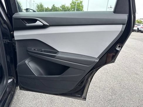 Certified 2023 Volkswagen Taos S FWD image 16