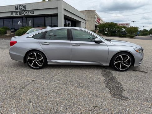 Used 2020 Honda Accord Sport image 30