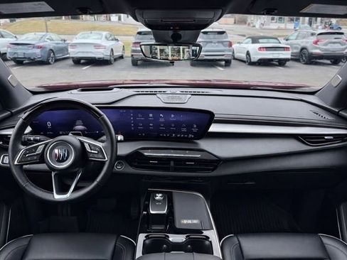 Used 2025 Buick Enclave Avenir w/ Super Cruise Package image 22