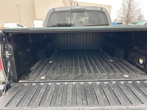 Used 2019 Toyota Tacoma Limited image 8