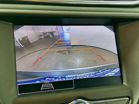Used 2023 Chevrolet TrailBlazer LT FWD image 19