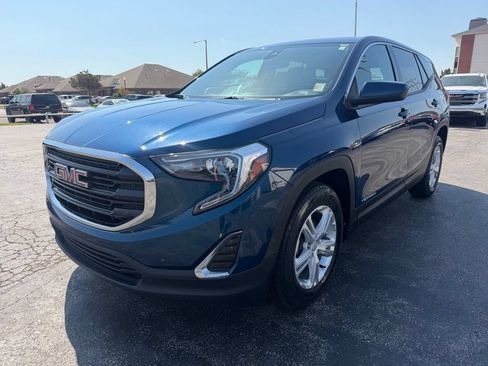 Used 2020 GMC Terrain SLE FWD image 10
