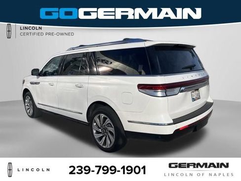 Used 2023 Lincoln Navigator L Reserve image 5