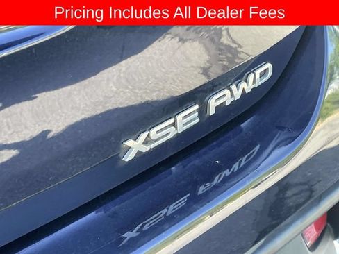 Used 2022 Toyota Highlander XSE AWD/4WD image 12
