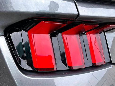 Used 2025 Ford Mustang GT Premium w/ GT Performance Package RWD image 28