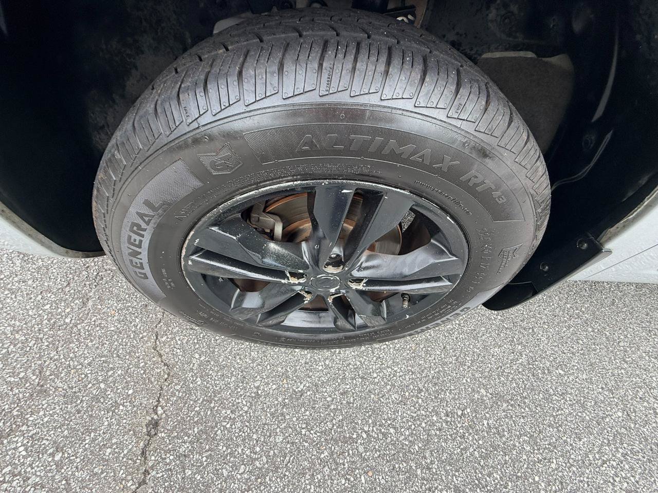 Used 2013 Nissan Rogue SV w/ Premium Pkg FWD image 29