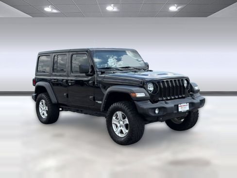 Used 2021 Jeep Wrangler Unlimited Sport AWD/4WD image 7