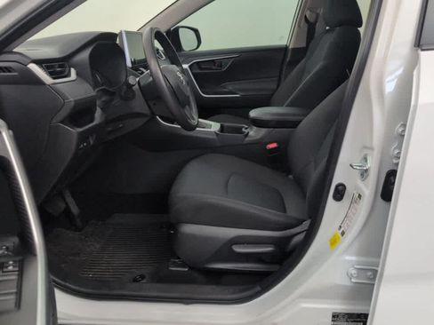Used 2025 Toyota RAV4 LE FWD image 14
