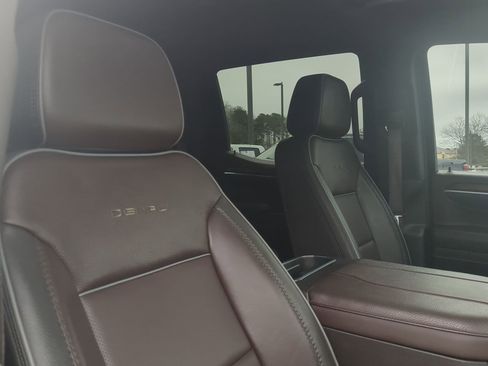 Used 2024 GMC Sierra 1500 Denali w/ Technology Package image 29