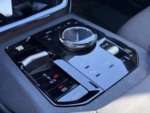 Used 2025 BMW X3 xDrive30i w/ Convenience Package image 28