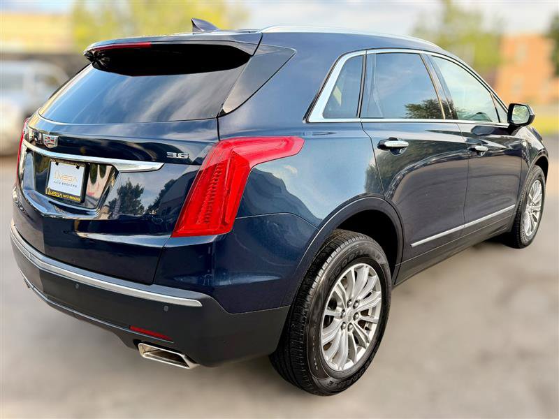 Used 2017 Cadillac XT5 Luxury w/ Driver Awareness Package FWD image 5