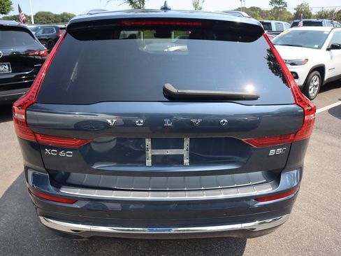 Used 2023 Volvo XC60 B5 Plus w/ Climate Package AWD/4WD image 5