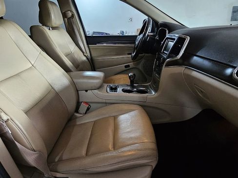 Used 2014 Jeep Grand Cherokee Limited image 17