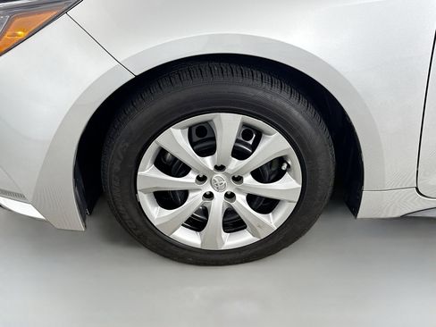 Used 2024 Toyota Corolla LE FWD image 37