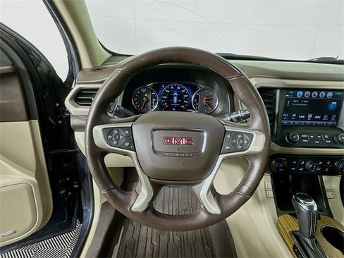 Used 2019 GMC Acadia Denali image 11
